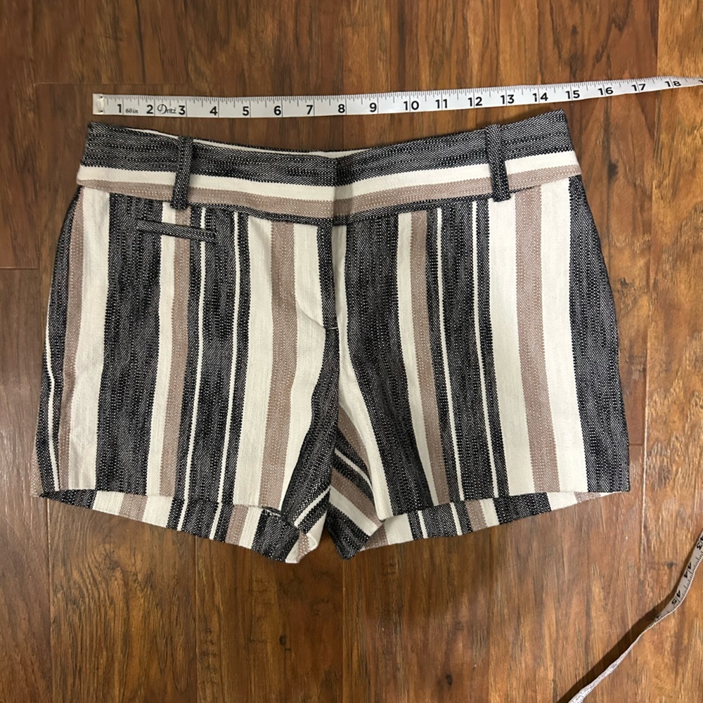 LOFT Black and Tan Striped Women's Shorts Size 0 - Picture 8 of 10